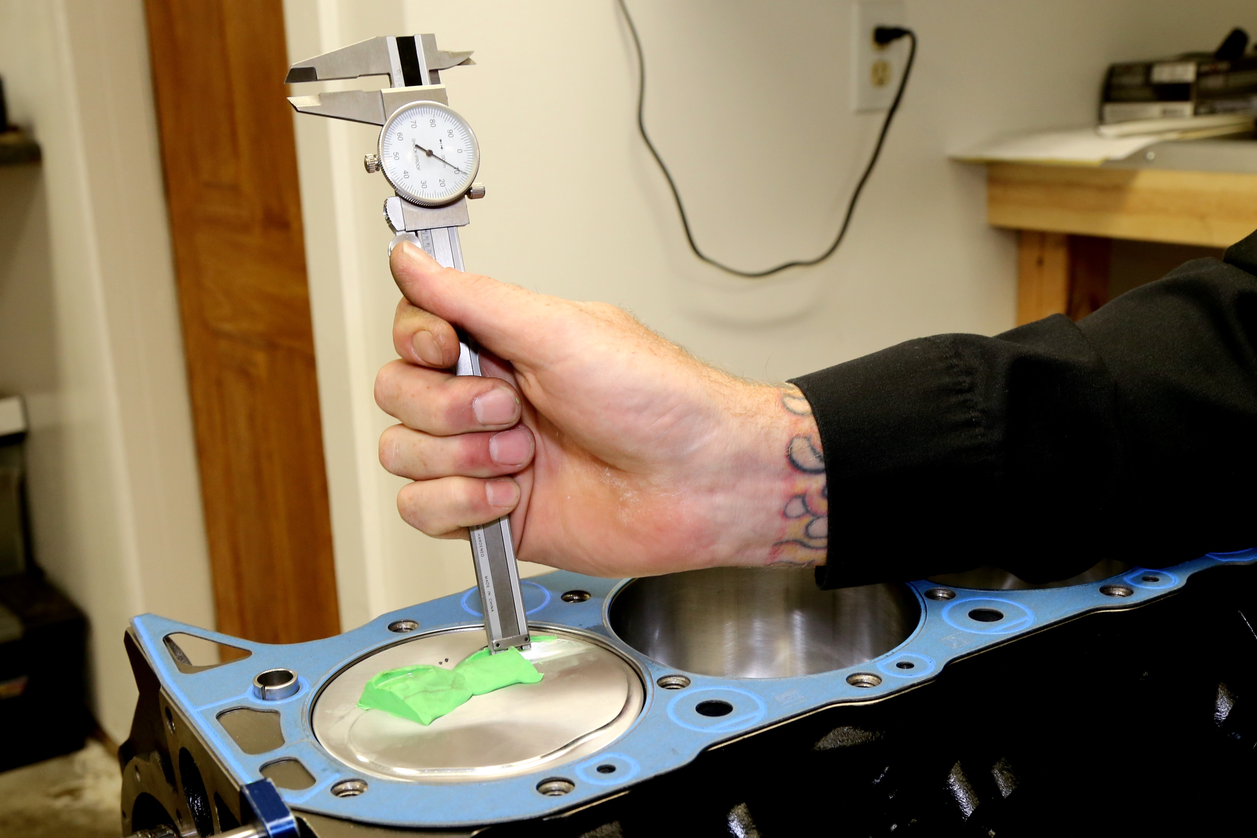 How to Check PistonToValve Clearance With Clay